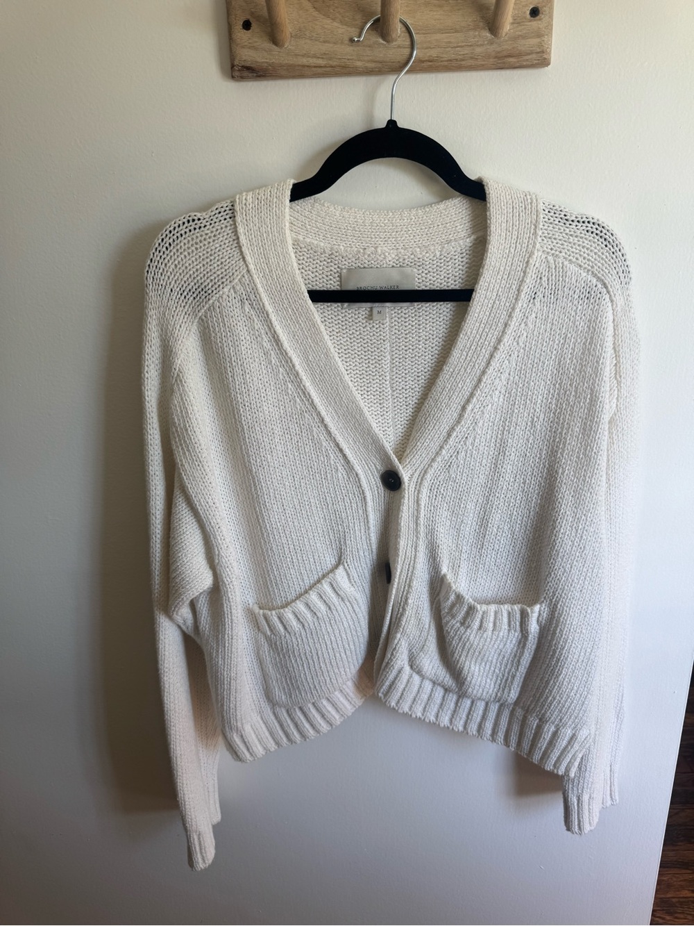 Brochu Walker Cream V-Neck Button Front Pocket Cardigan